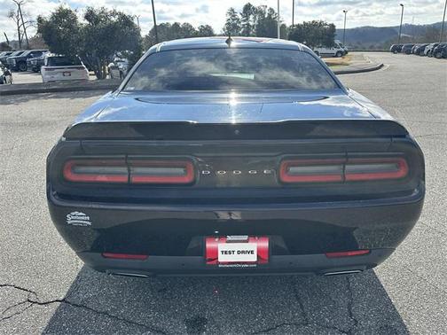 2017 Dodge Challenger SXT