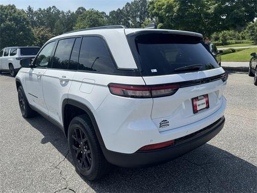 2025 Jeep Grand Cherokee Altitude