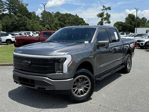 2022 Ford F-150 Lightning LARIAT