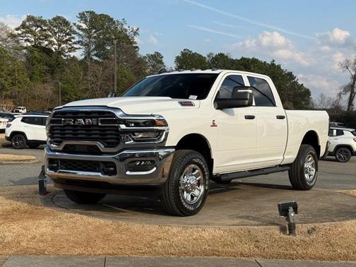 2026 RAM 3500 Tradesman Crew Cab 4x4 6'4' Box