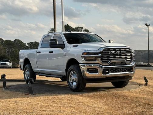 2026 RAM 3500 Tradesman Crew Cab 4x4 6'4' Box