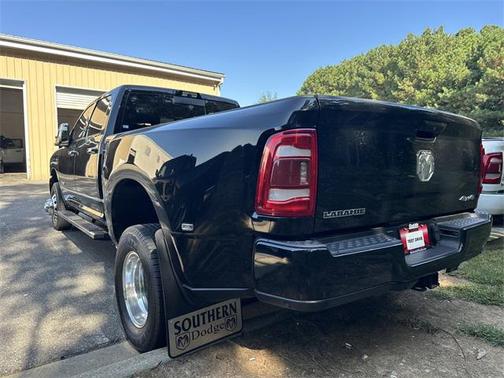 2024 RAM 3500 Laramie Crew Cab 4x4 8' Box