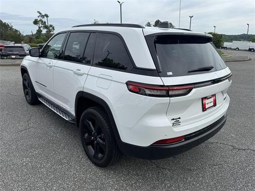 2023 Jeep Grand Cherokee Limited X