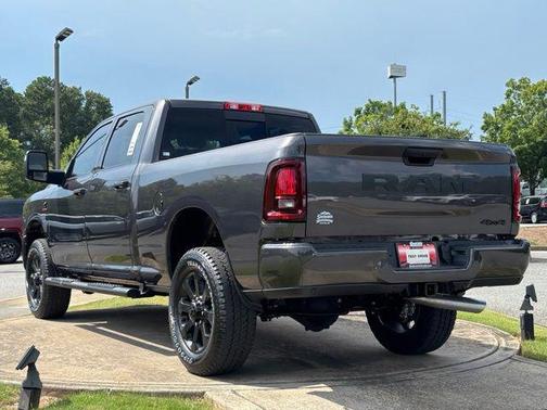 Granite Crystal Metallic Clearcoat 2026 RAM 2500 Black Express Crew Cab 4x4 6'4' Box