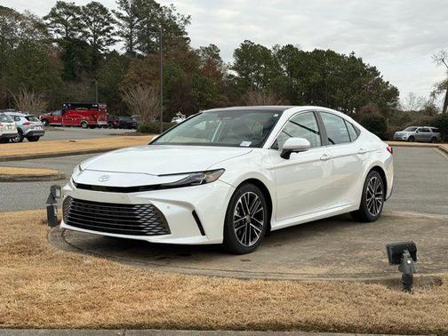 2025 Toyota Camry XLE