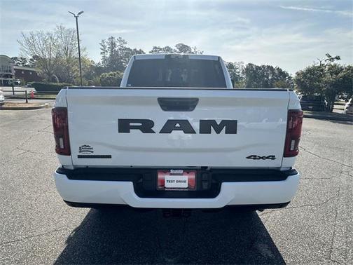 2025 RAM 2500 Big Horn Crew Cab 4x4 6'4' Box