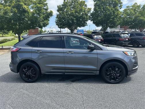 2024 Ford Edge SE
