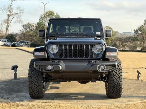 2024 Jeep Gladiator Nighthawk