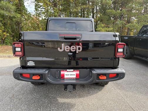 2024 Jeep Gladiator Mojave X