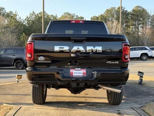 2026 RAM 2500 Big Horn Crew Cab 4x4 6'4' Box