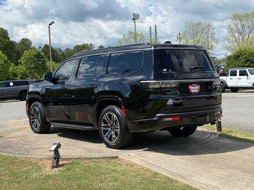 High Gloss Black 2026 Jeep Grand Wagoneer