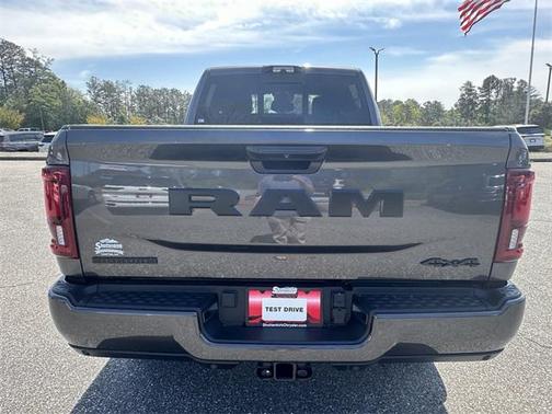 2025 RAM 2500 Big Horn Crew Cab 4x4 6'4' Box