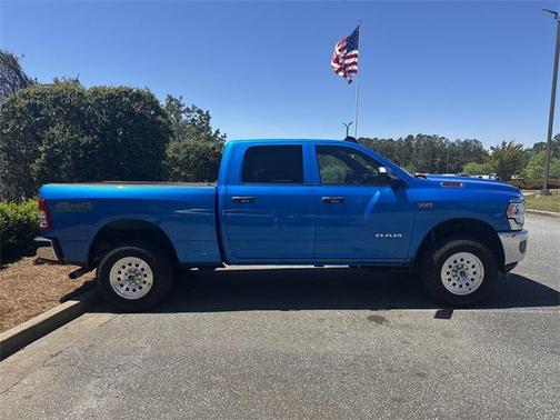 2021 RAM 2500 Tradesman Crew Cab 4x4 6'4' Box