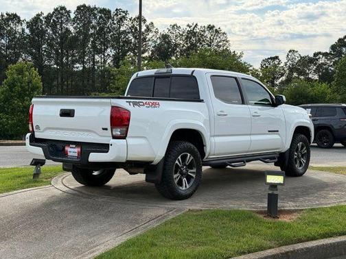 Super White 2016 Toyota Tacoma TRD Sport