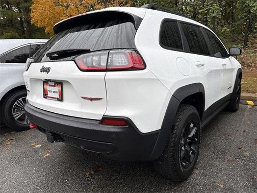 2022 Jeep Cherokee Trailhawk