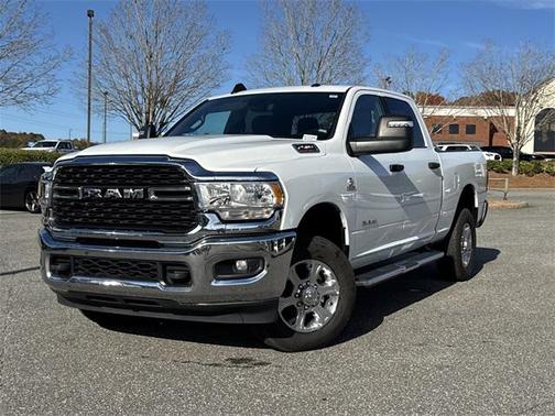 2024 RAM 2500 Big Horn Crew Cab 4x4 6'4' Box