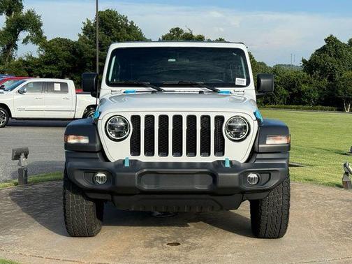 Bright White Clearcoat 2021 Jeep Wrangler Unlimited Sport Altitude