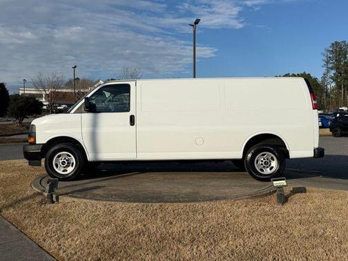 2023 GMC Savana 2500 Work Van