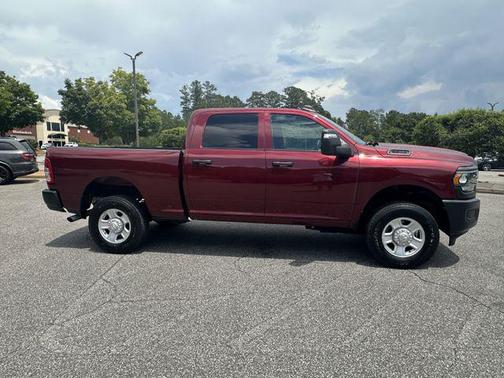 2024 RAM 2500 Tradesman Crew Cab 4x4 6'4' Box