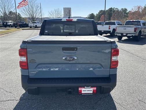 2022 Ford Maverick Lariat