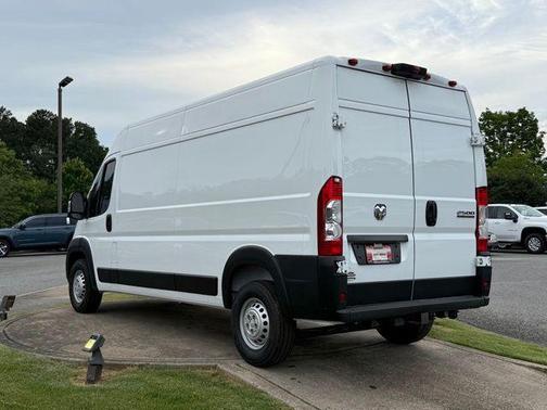 Bright White Clearcoat 2026 RAM ProMaster 2500 Tradesman