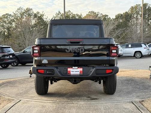 2026 Jeep Gladiator Sport S