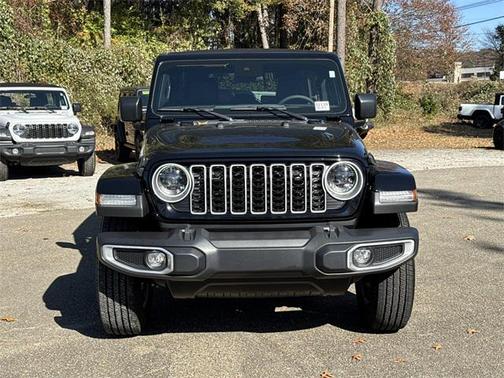 2024 Jeep Wrangler 4-Door Sahara 4x4