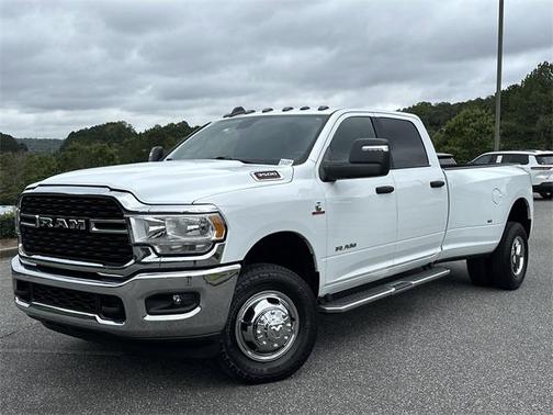 2024 RAM 3500 Big Horn Crew Cab 4x4 8' Box