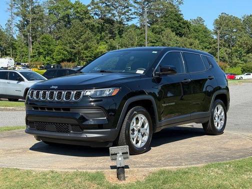 Diamond Black Crystal Pearlcoat 2025 Jeep Compass Sport