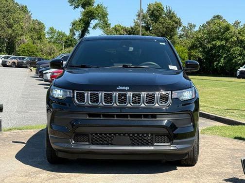Diamond Black Crystal Pearlcoat 2025 Jeep Compass Sport