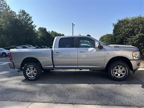 2024 RAM 2500 Laramie Crew Cab 4x4 6'4' Box