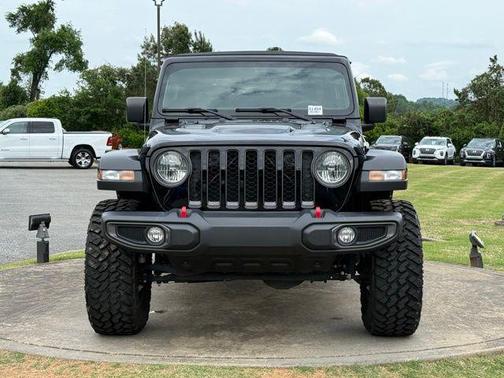 Black Clearcoat 2023 Jeep Gladiator Rubicon