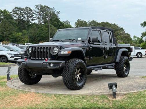 Black Clearcoat 2023 Jeep Gladiator Rubicon