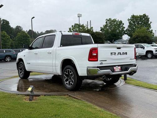 Bright White Clearcoat 2026 RAM 1500 Laramie