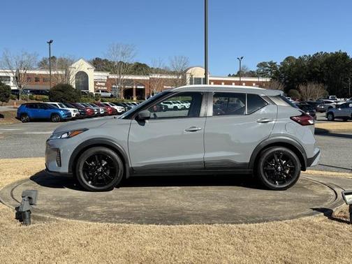 2023 Nissan Kicks SV