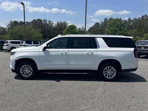 2023 Chevrolet Suburban LT
