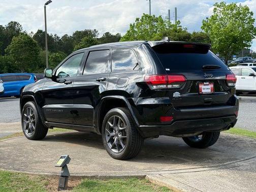 Diamond Black Crystal Pearlcoat 2021 Jeep Grand Cherokee 80th Anniversary 4x4
