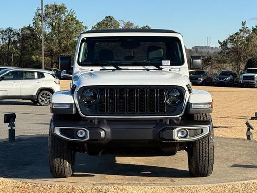 2026 Jeep Gladiator Sport S