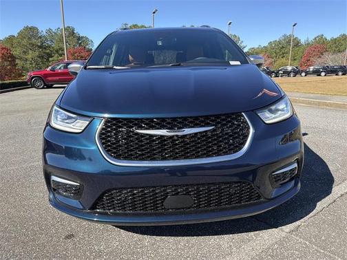 2024 Chrysler Pacifica L