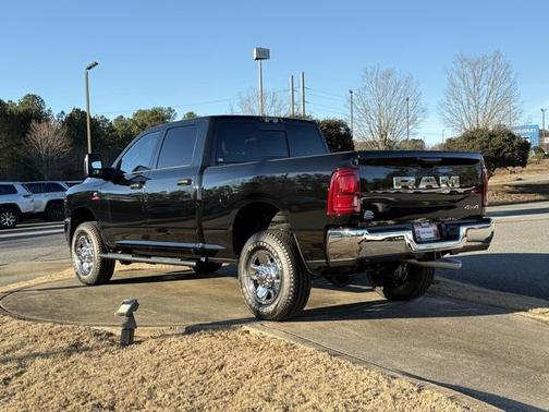 2026 RAM 2500 Tradesman Crew Cab 4x4 6'4' Box