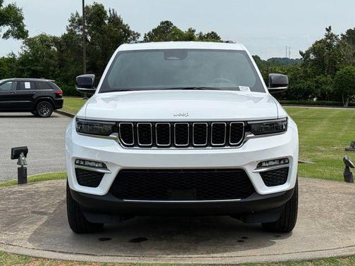 Bright White Clearcoat 2024 Jeep Grand Cherokee Limited