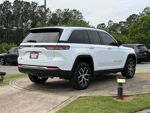Bright White Clearcoat 2024 Jeep Grand Cherokee Limited