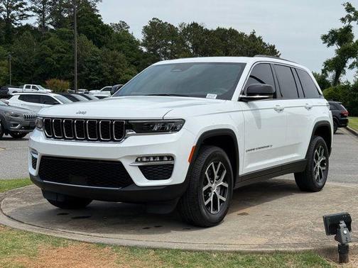 Bright White Clearcoat 2024 Jeep Grand Cherokee Limited