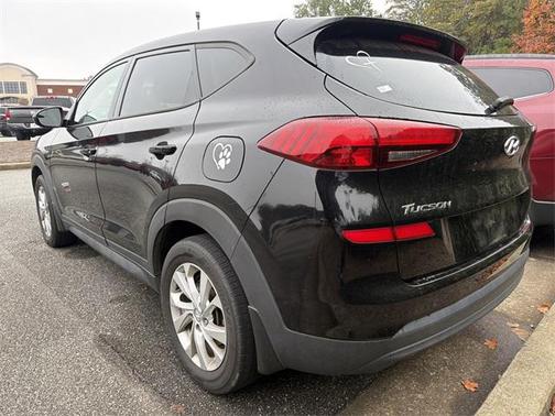 2021 Hyundai TUCSON SE