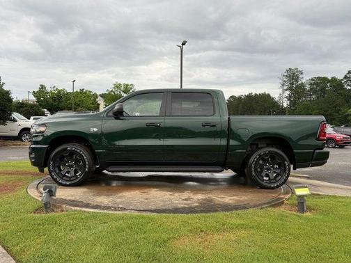 Serrano Green Metallic 2026 RAM 1500 Express