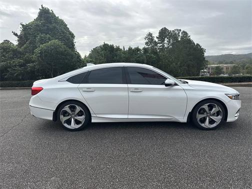 2020 Honda Accord Touring 2.0T