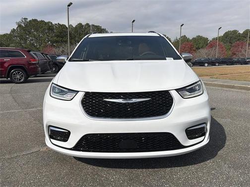 2026 Chrysler Pacifica L