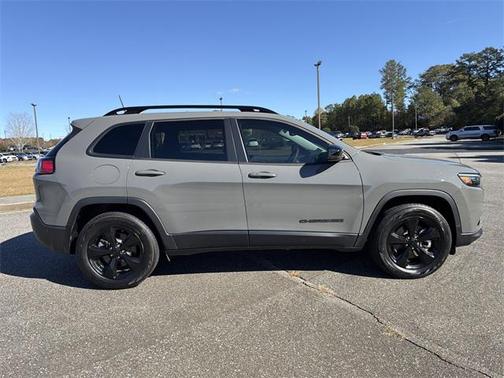 2023 Jeep Cherokee Altitude