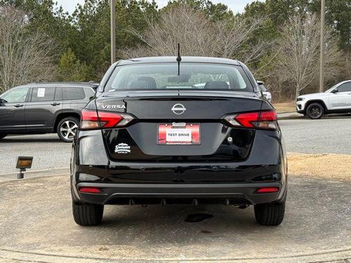 2024 Nissan Versa 1.6 S