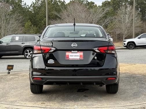 2024 Nissan Versa 1.6 S